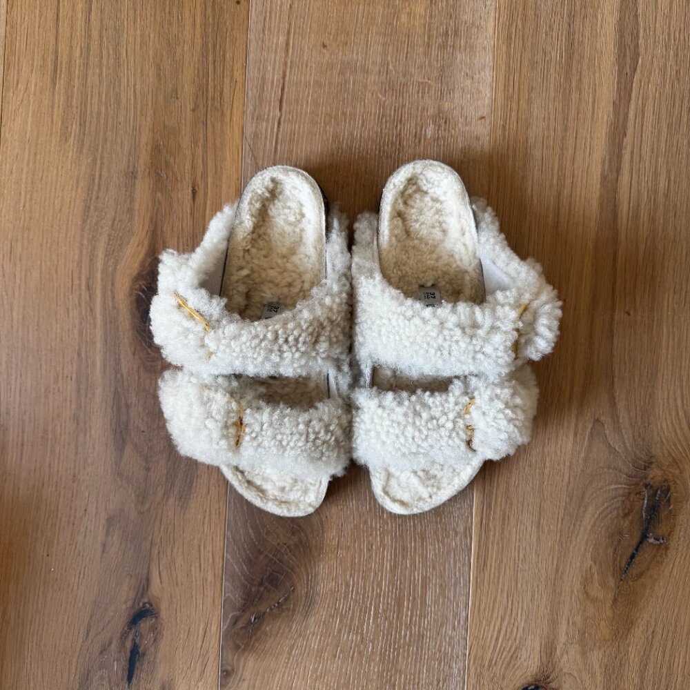 NWOT ARIZONA BIG BUCKLE SHEARLING BIRKENSTOCK WMNS 37 6 CREAM SLIDE SANDAL OBO